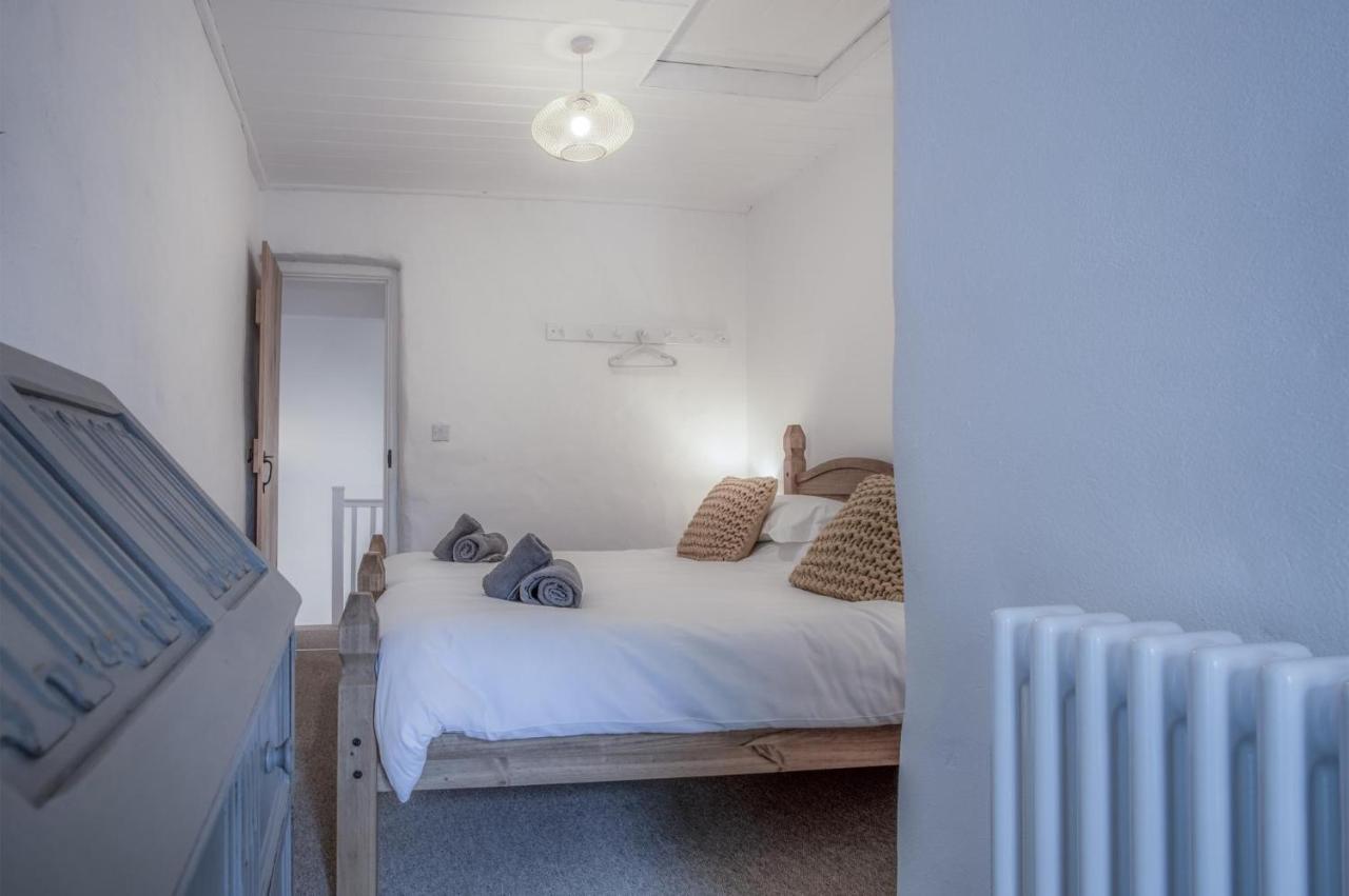 Brook Cottage - 2 Bedroom Cottage - Dale 외부 사진